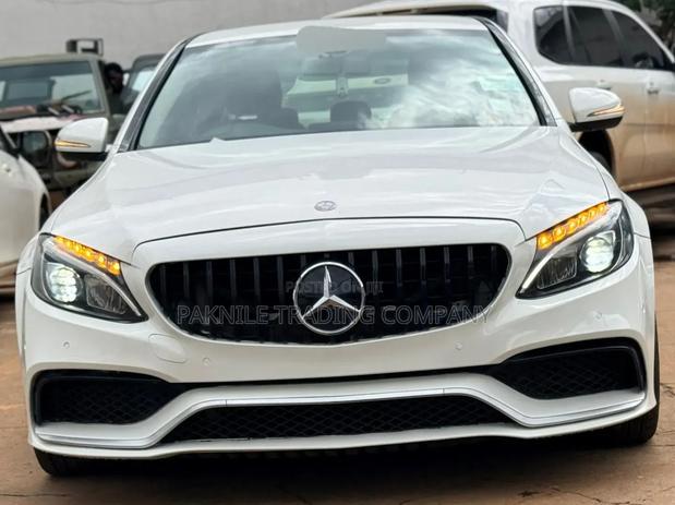 Mercedes-Benz C200 2014 White