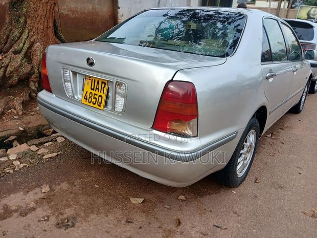 Toyota Progress 2005 Silver