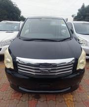 Toyota Noah 2012 Black for sale