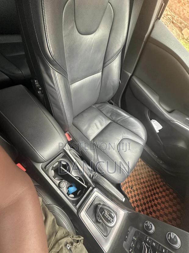 Volvo V40 2013 Black