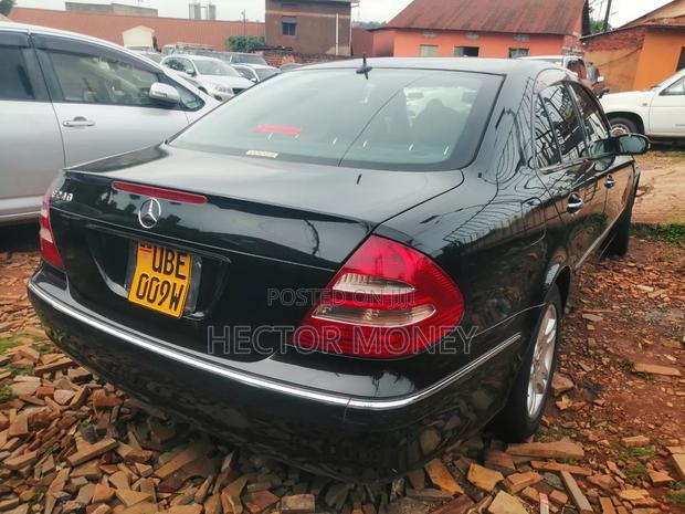 Mercedes-Benz E240 2007 Black