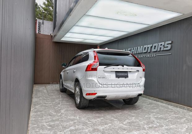 Volvo XC60 2013 Pearl