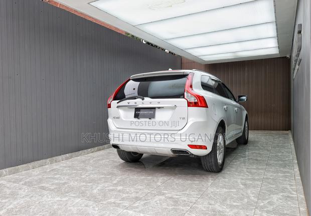 Volvo XC60 2013 Pearl