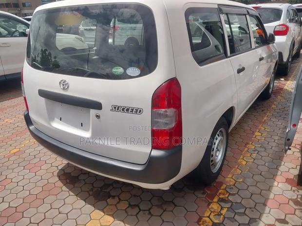 Toyota Probox 2016 White