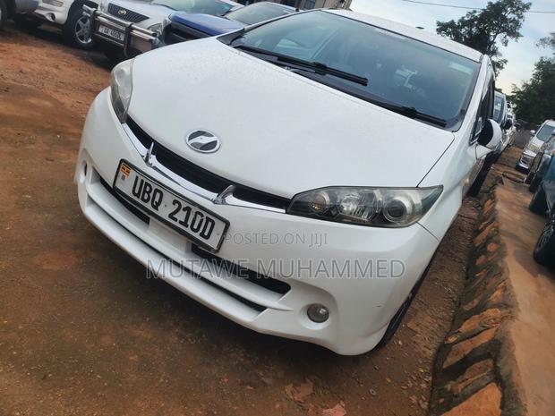 Toyota Wish 2010 White