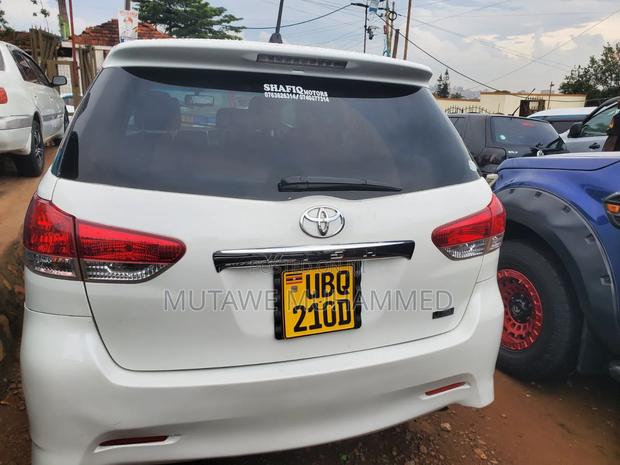 Toyota Wish 2010 White