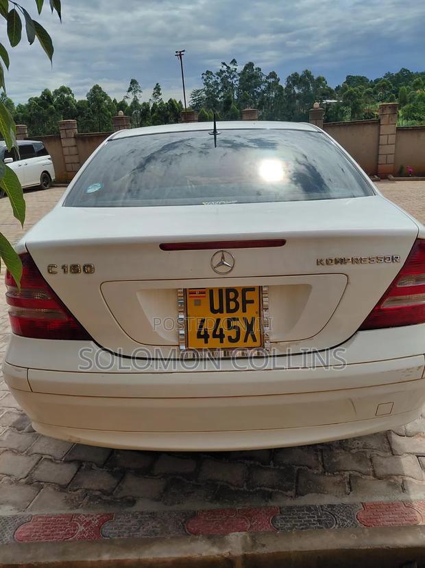 Mercedes-Benz C180 2005 White
