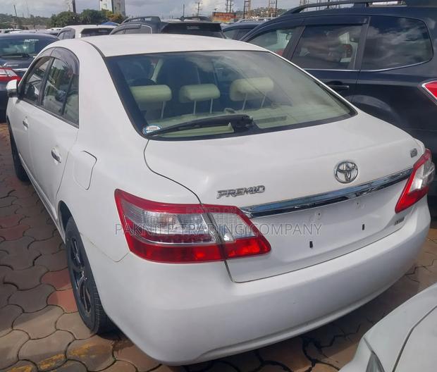 Toyota Premio 2013 White