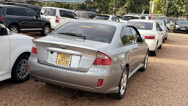 Subaru Legacy 2010 Gray