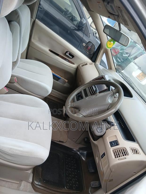 Toyota Nadia 2000 White