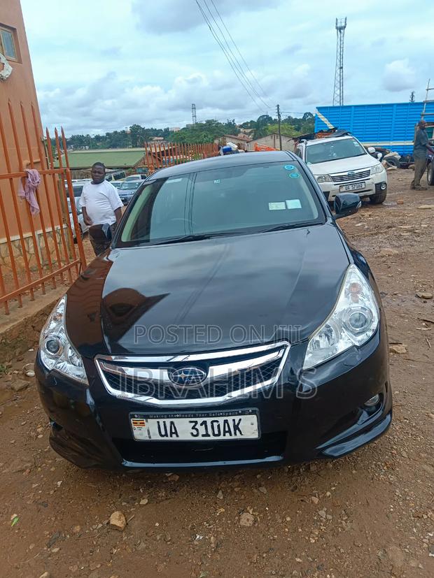 Subaru Legacy 2010 Black