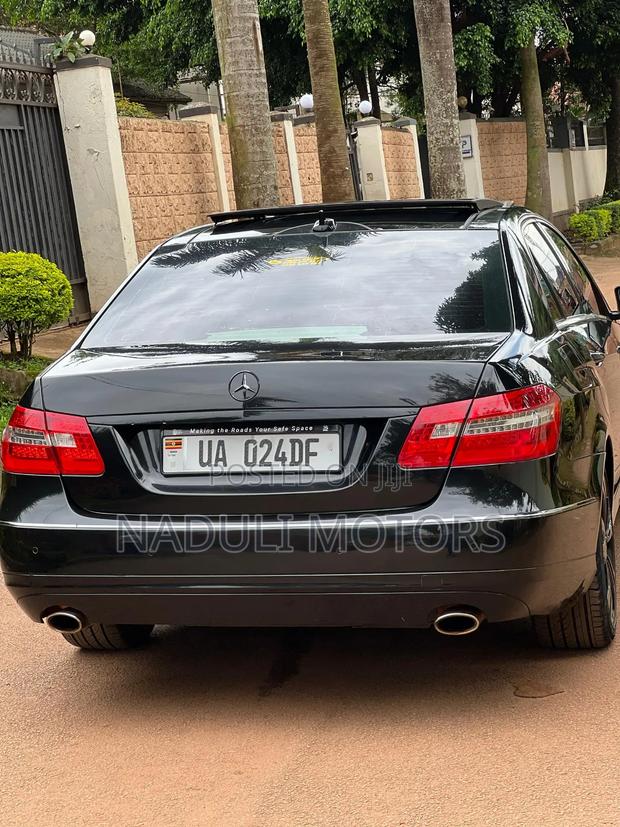Mercedes-Benz E300 2010 Black