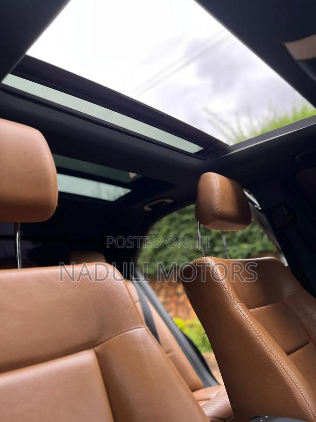 Mercedes-Benz E300 2010 Black
