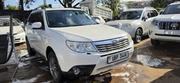 Subaru Forester 2010 White for sale