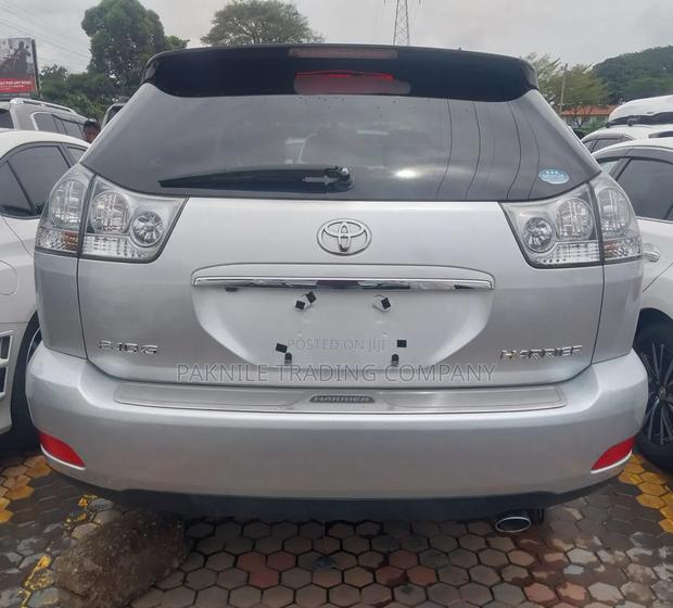 Toyota Harrier 2012 Silver