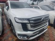 Toyota Land Cruiser 2022 White for sale