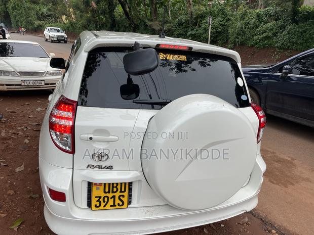 Toyota RAV4 2008 White