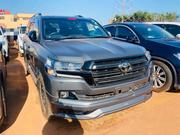 Toyota Land Cruiser 4.6 V8 GX 2017 Gray for sale
