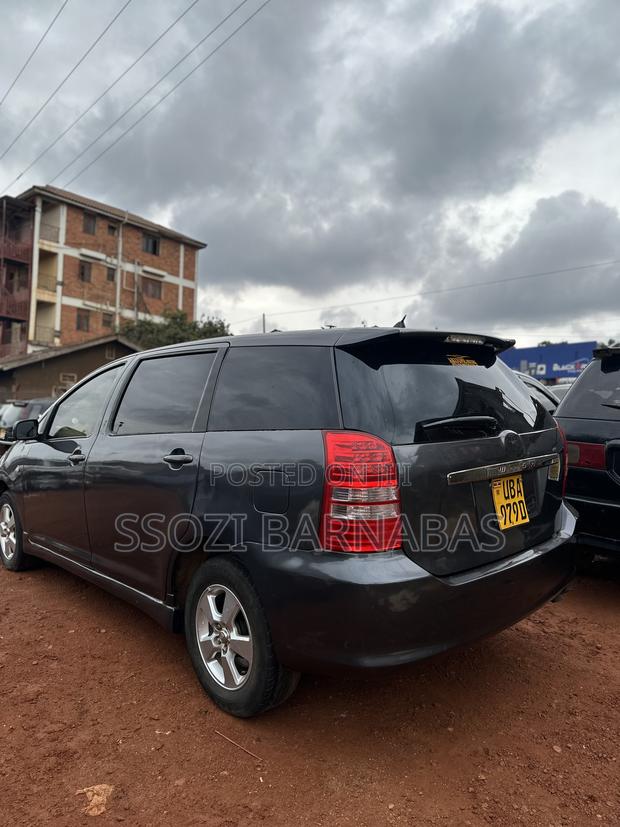 Toyota Wish 2003 Gray