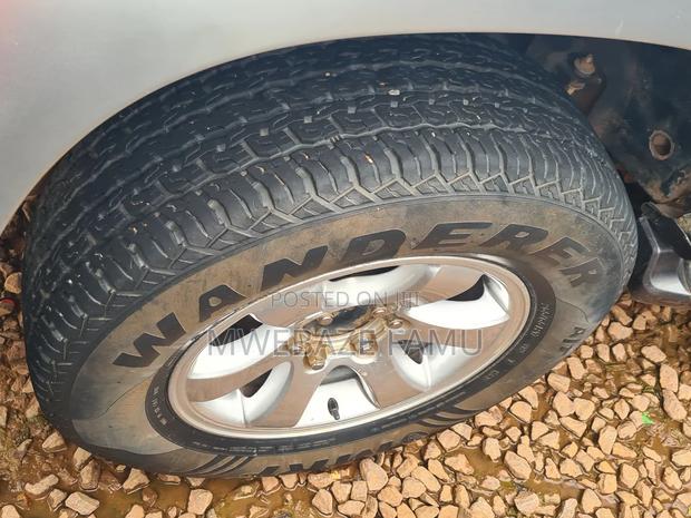 Toyota Land Cruiser Prado 2006 Silver