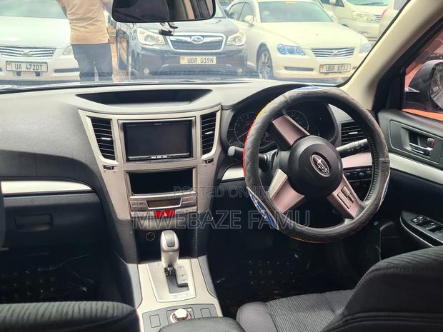Subaru Legacy 2012 Silver