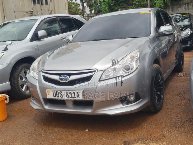 Subaru Legacy 2012 Silver