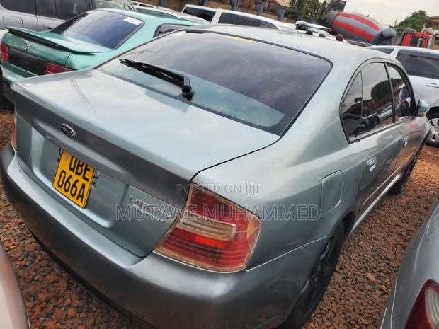 Subaru Legacy 2005 Gray