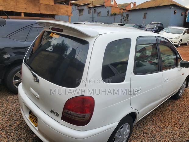 Toyota Corolla Spacio 2002 White