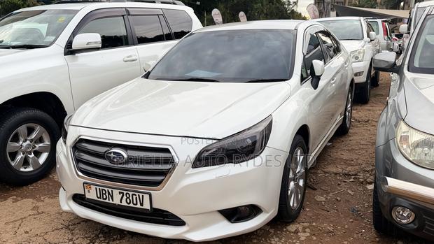 Subaru Legacy 2015 Off white