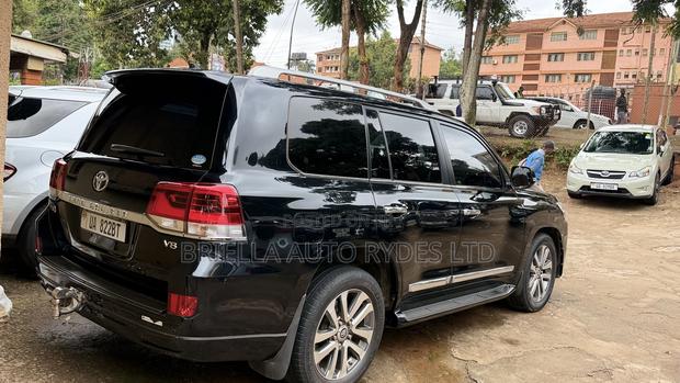 Toyota Land Cruiser Prado 2016 Matt Black