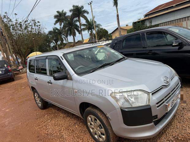 Toyota Succeed SV Premium 2016 Silver
