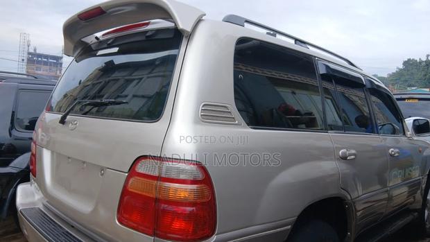 Toyota Land Cruiser 2007 Gold
