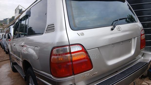 Toyota Land Cruiser 2007 Gold