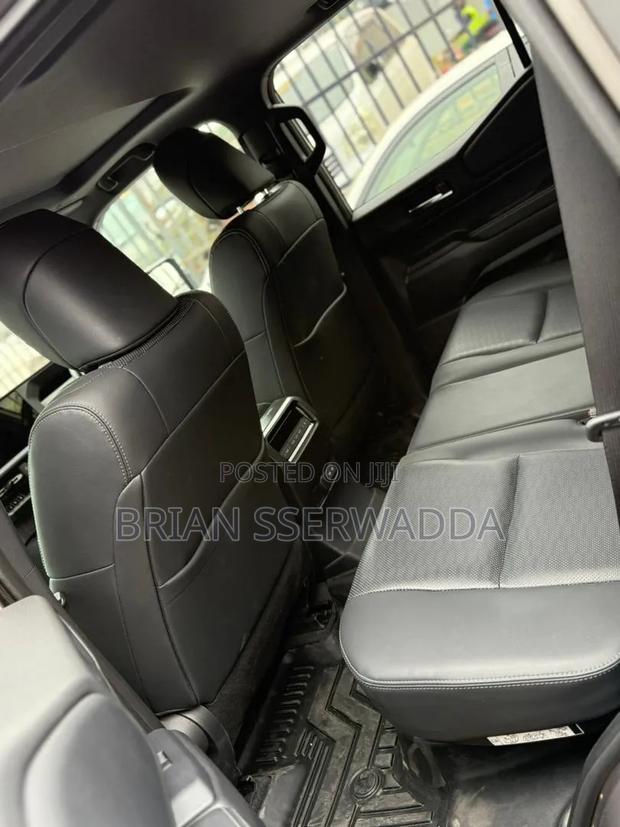 Toyota Land Cruiser Prado 2024 Gray
