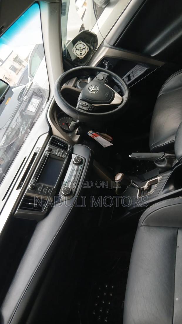 Toyota RAV4 2016 Black