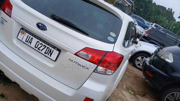 Subaru Outback 2015 White