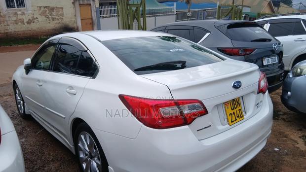 Subaru Legacy 2014 White