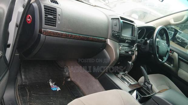 Toyota Land Cruiser 2006 Silver