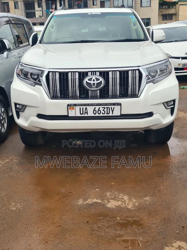 Toyota Land Cruiser Prado 2018 White