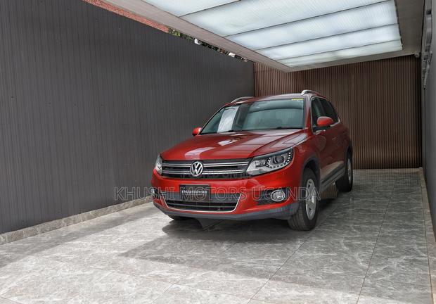 Volkswagen Tiguan 2.0 S Automatic 2012 Red