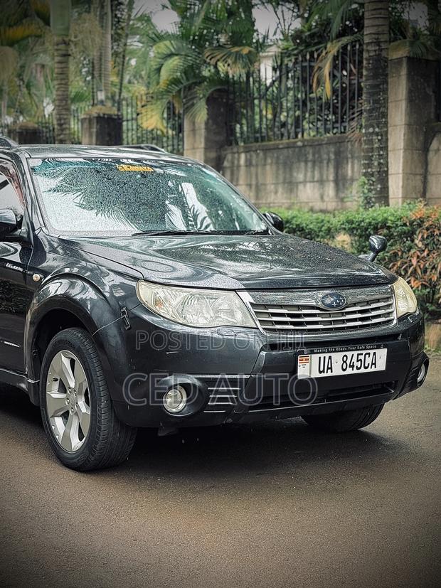 Subaru Forester 2010 Gray