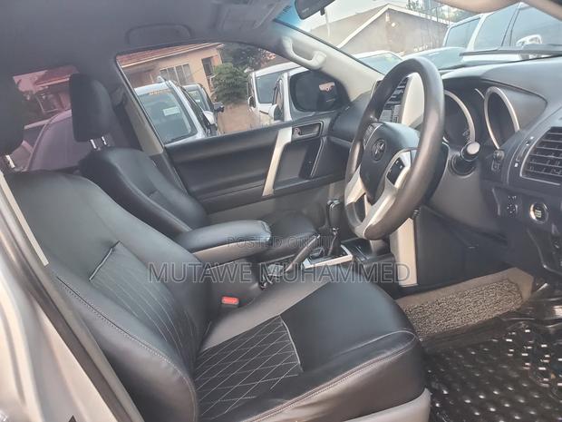 Toyota Land Cruiser Prado 2014 Silver