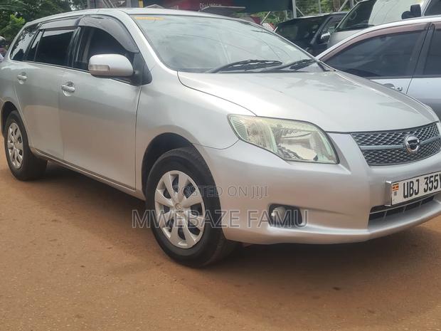 Toyota Corolla Fielder 2008 Silver