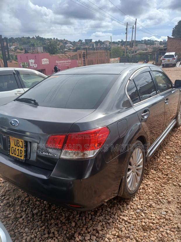 Subaru Legacy 2.5i Limited 2013 Blue