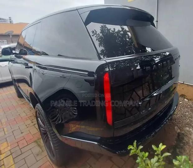 Land Rover Range Rover 2023 Black