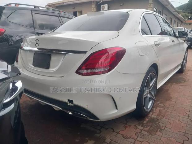 Mercedes-Benz C200 2016 White