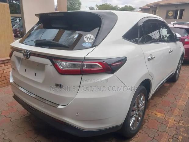 Toyota Harrier 2019 White