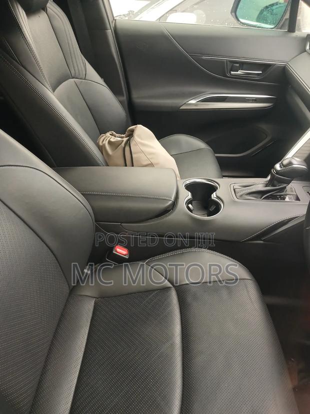 Toyota Harrier 2.0 2020 White