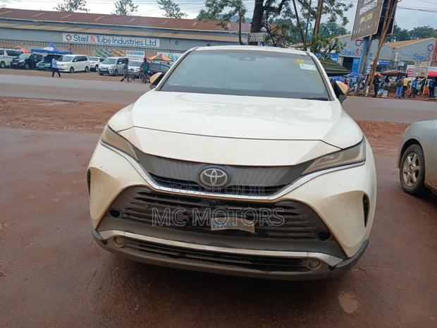 Toyota Harrier 2.0 2020 White