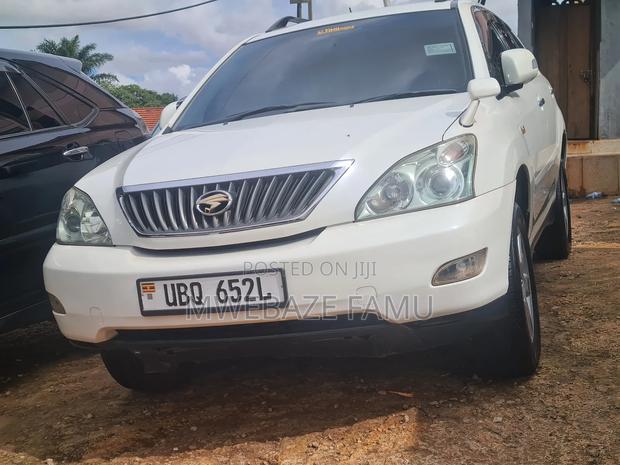 Toyota Harrier 2008 White